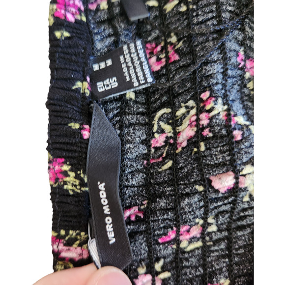 Vero Moda Womens Medium VMANNA Long Sleeve Crop Top Black Pink Floral Smock NWT - Picture 12 of 16